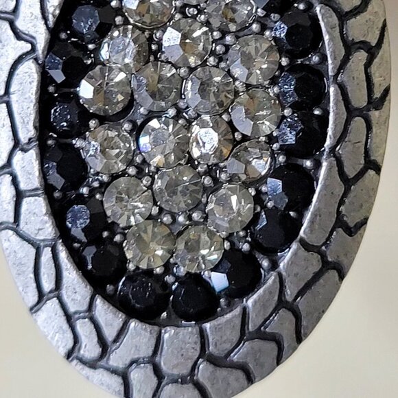 Grey and Black Oval Earrings with Rhinestones - Picture 4 of 11